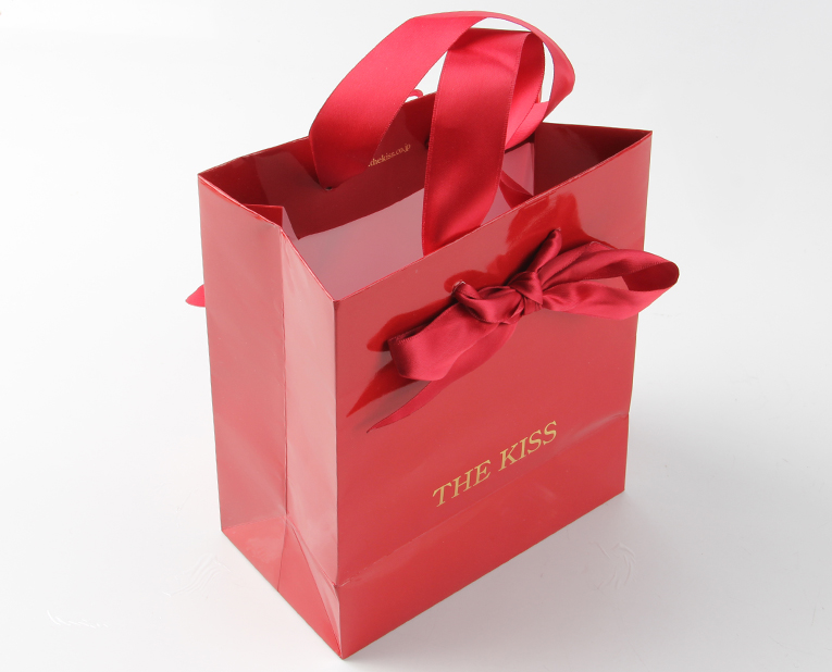 高檔禮品袋廠統(tǒng)計01年以來，絲印技術(shù)的起伏市場